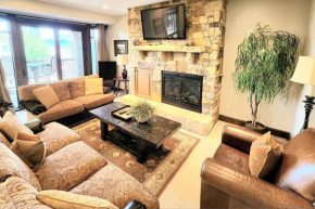 Charming Home, walkable to lifts